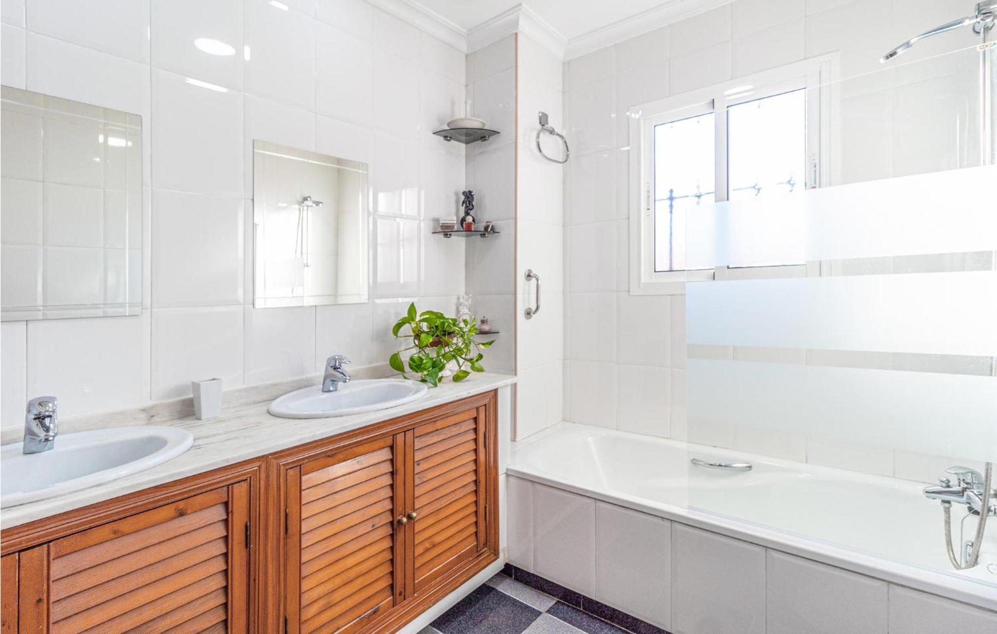 Stunning Home In Mlaga With 2 Bedrooms And Wifi Màlaga Exteriér fotografie